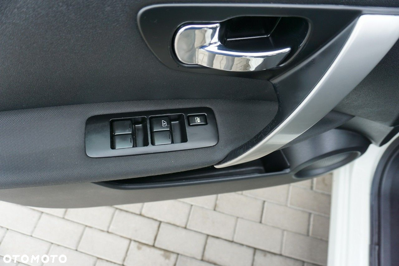 Nissan Qashqai - 16