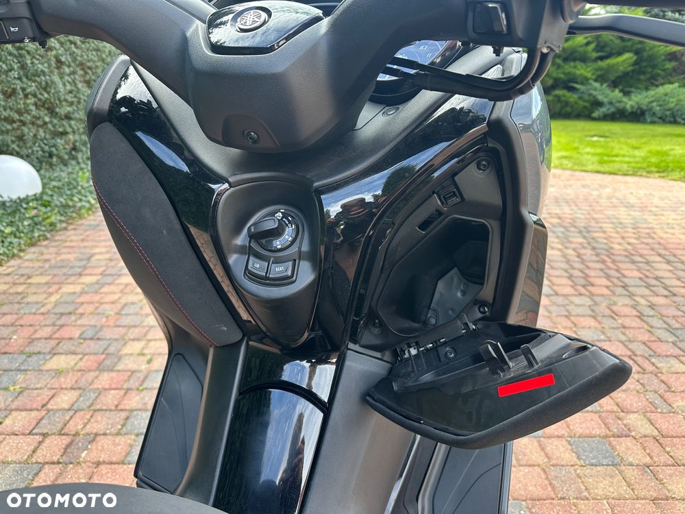 Yamaha X-max - 9
