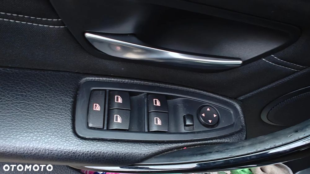BMW Seria 3 320d Eff.Dynamics Sport Line EU6 - 9