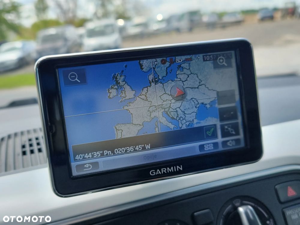 Volkswagen up! (BlueMotion Technology) high - 19