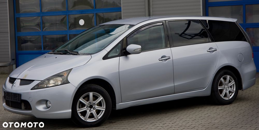 Mitsubishi Grandis 2.0 DI-D 6-Sitzer Intense - 3