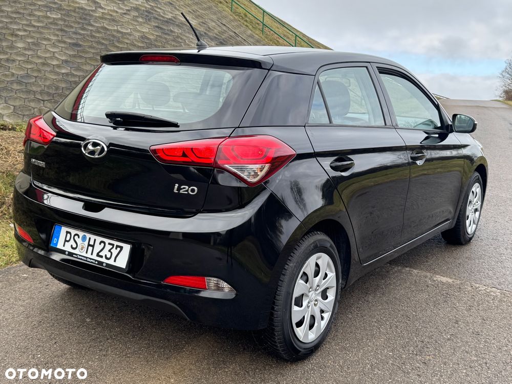 Hyundai i20 1.2 GO - 14