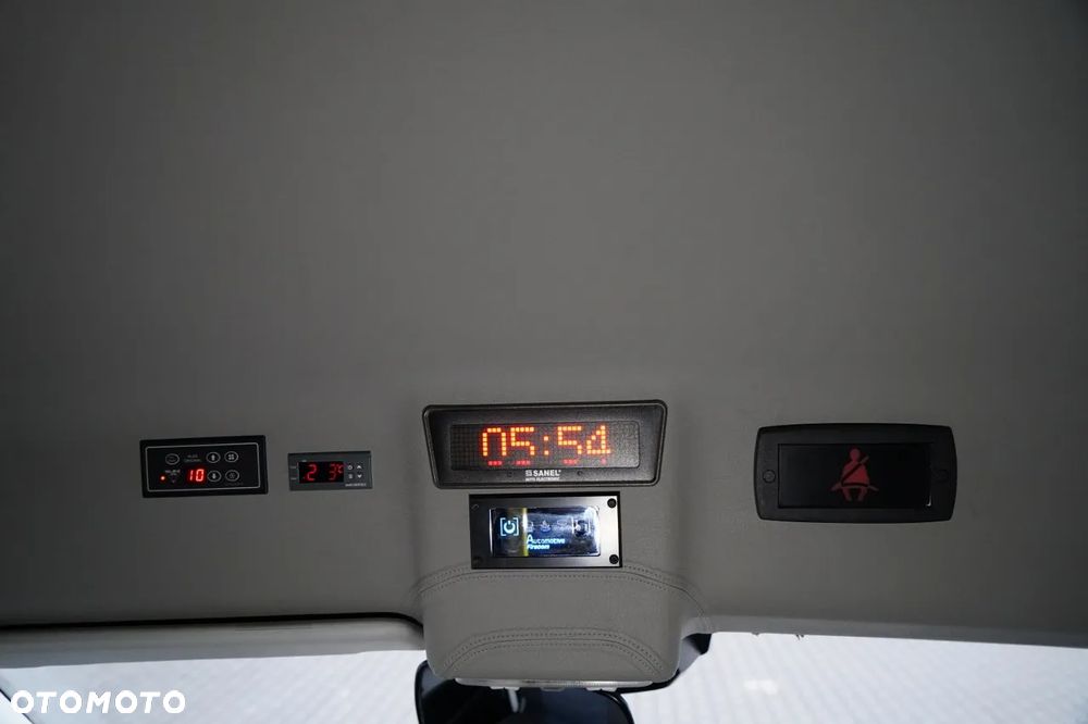 Iveco DAILY / 50C18 / KLIMA / 66tys. km !!! / HI -MATIC / SPROWADZONY - 27