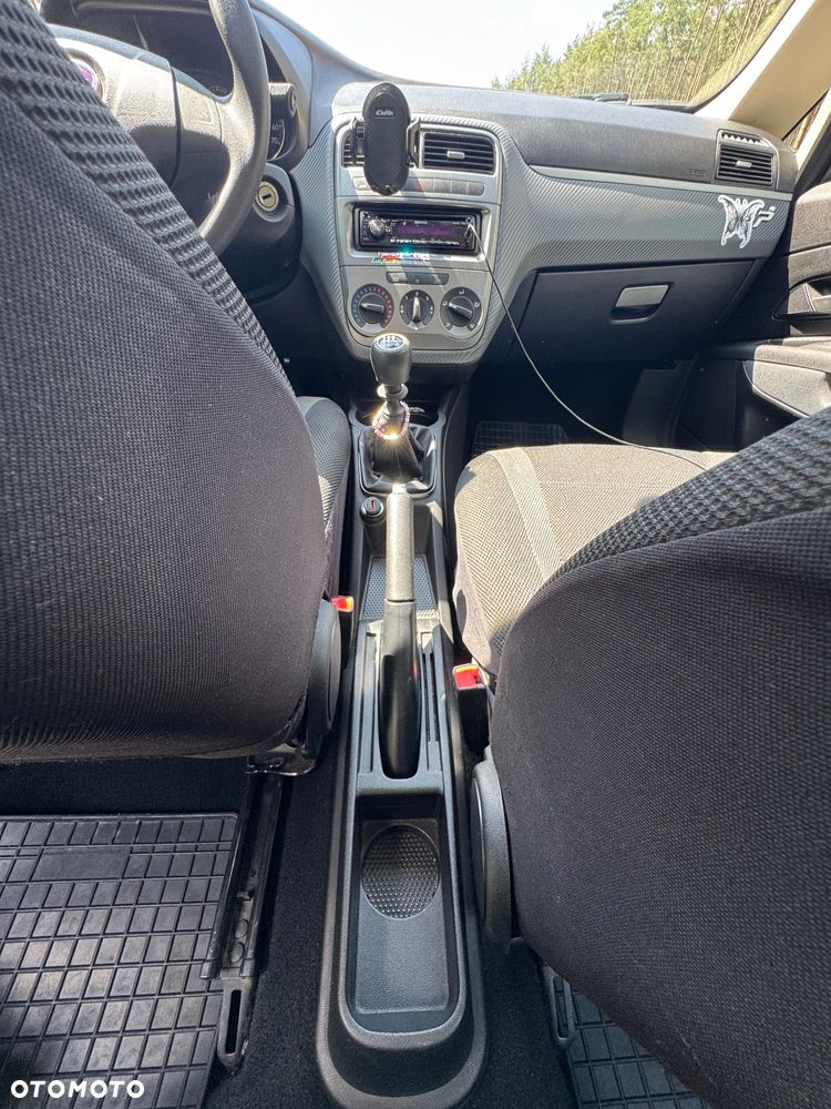 Fiat Grande Punto - 7