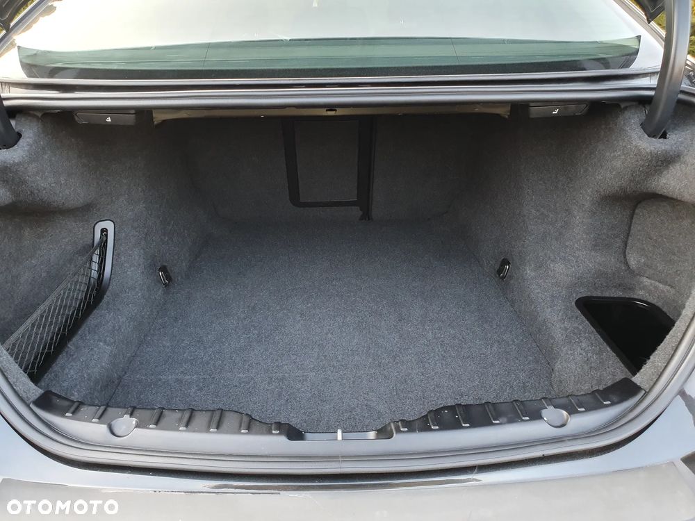 BMW Seria 5 520d Sport-Aut - 26