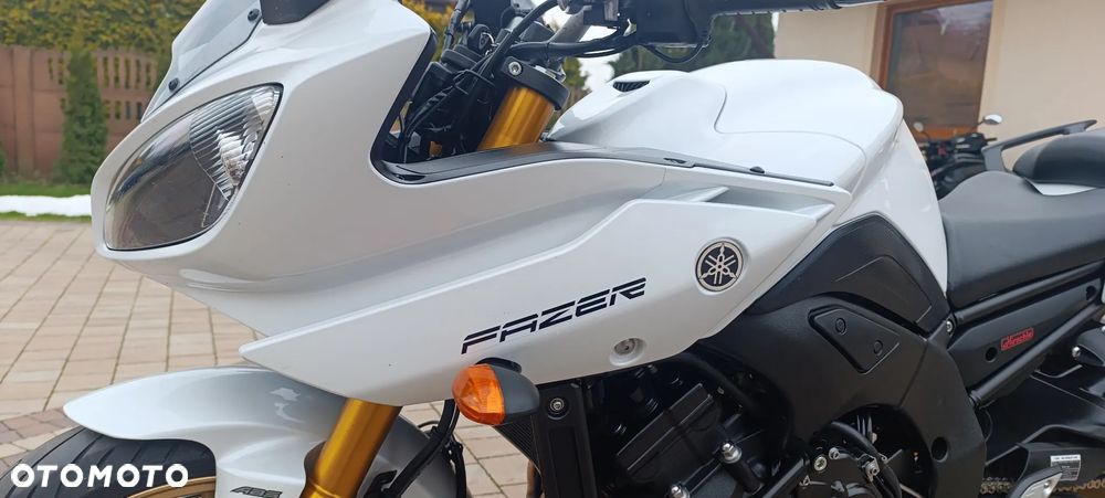 Yamaha FZ8 - 40