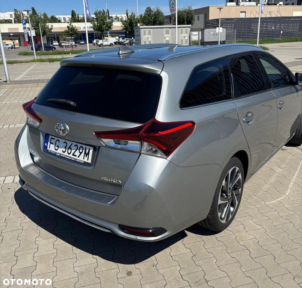 Toyota Auris - 6