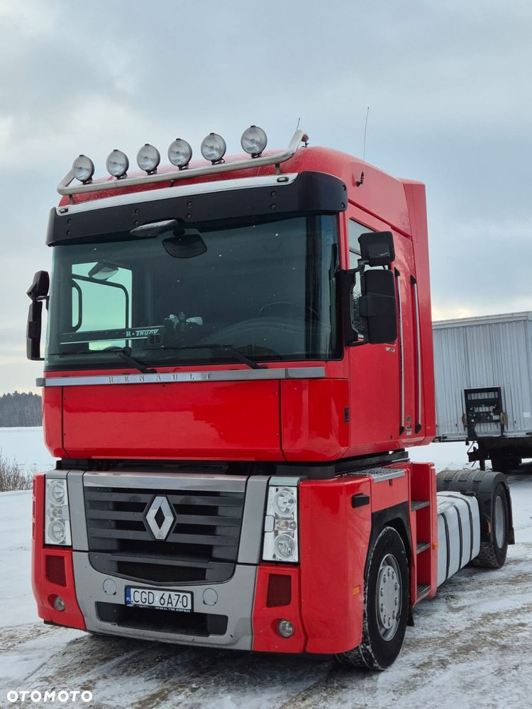 Renault MAGNUM - 1