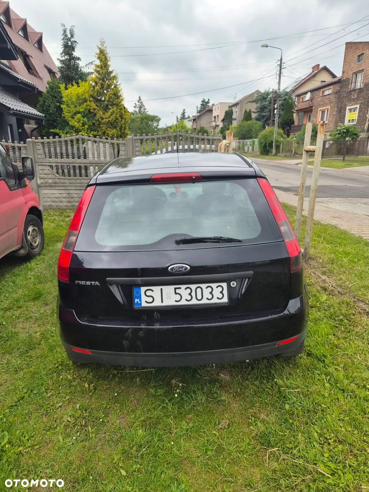 Ford Fiesta 1.3 - 4
