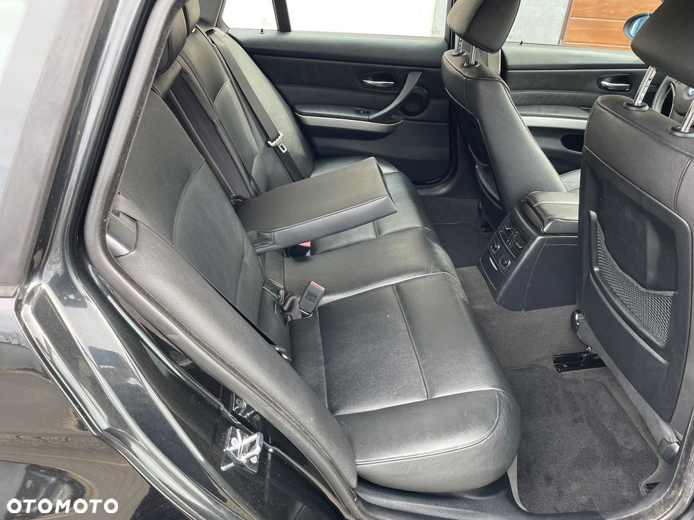 BMW Seria 3 - 22