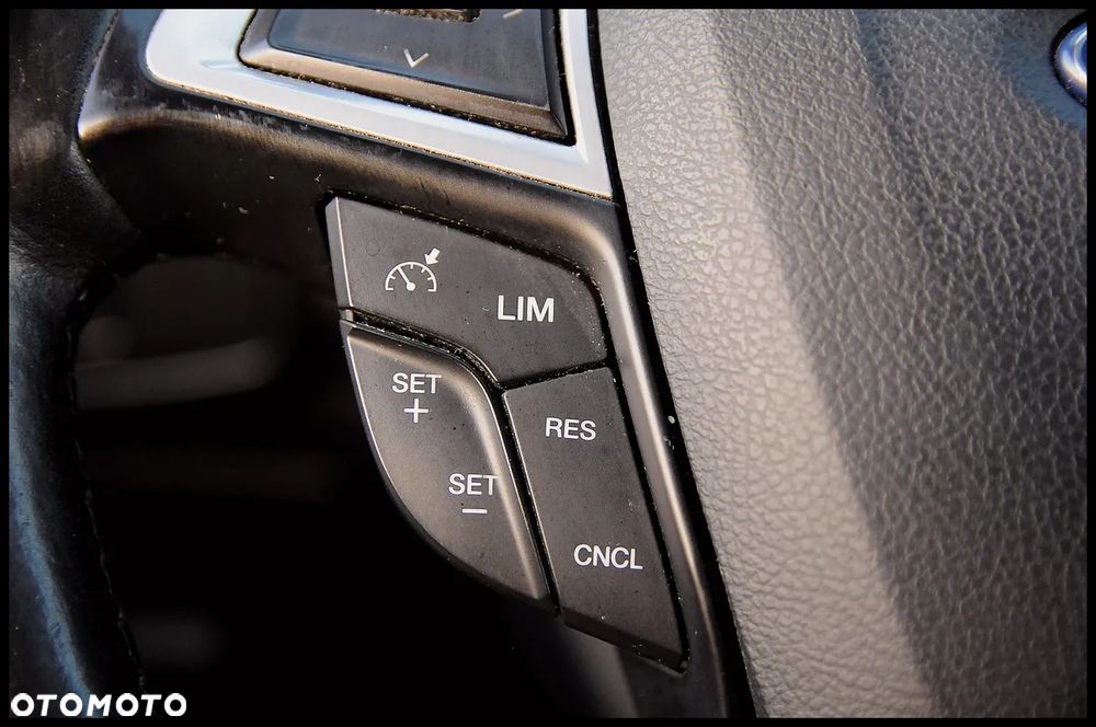 Ford S-Max - 34