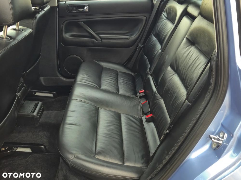 Volkswagen Passat 1.8T Comfortline - 17