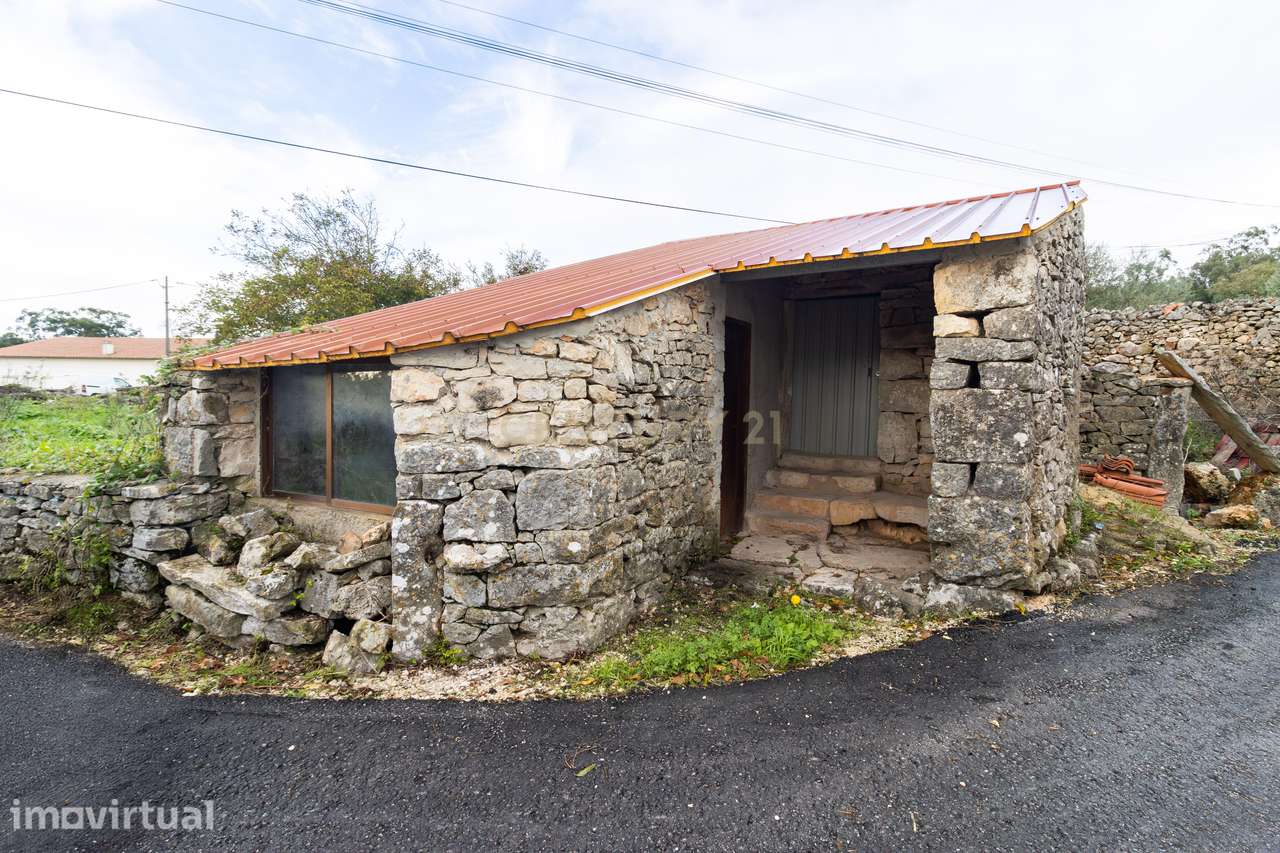 Ruína em Serra de Santo António - Grande imagem: 3/11