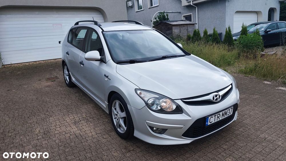 Hyundai i30 blue 1.6 CRDi Premium - 41