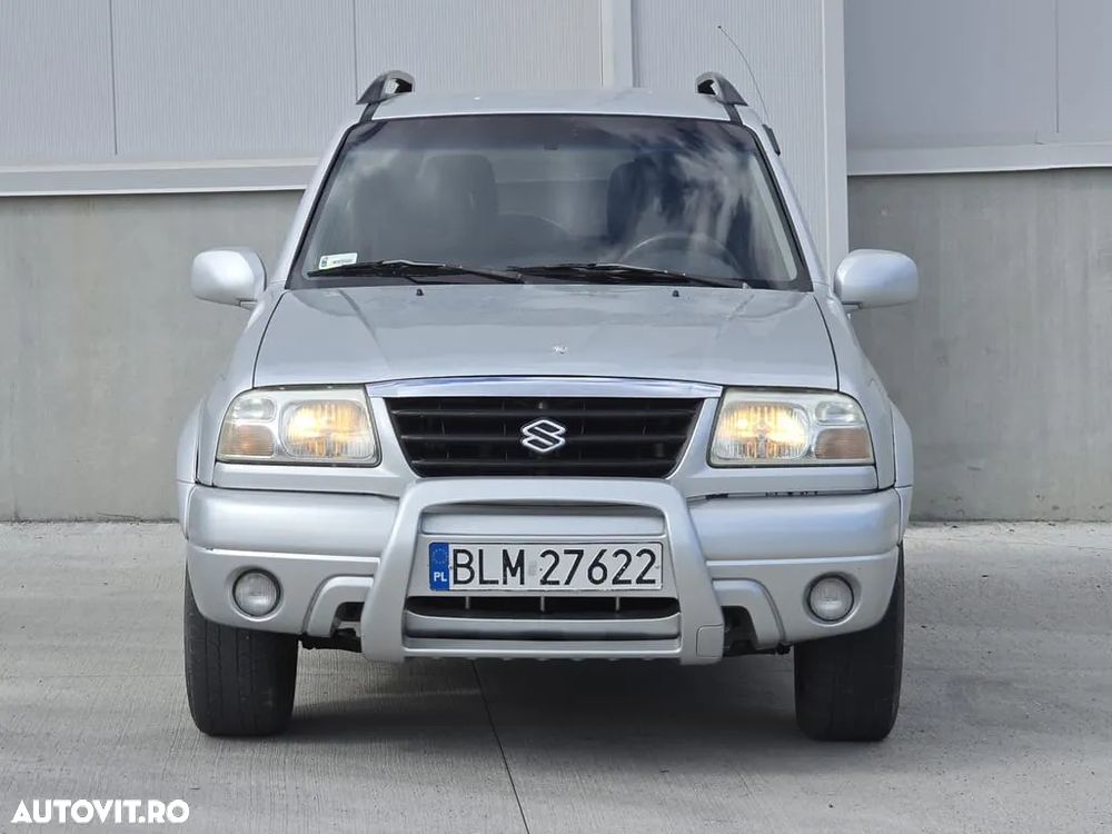 Suzuki Grand Vitara 2.0i - 11