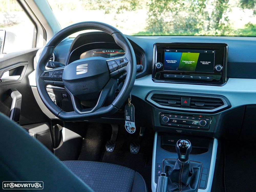 SEAT Arona - 10