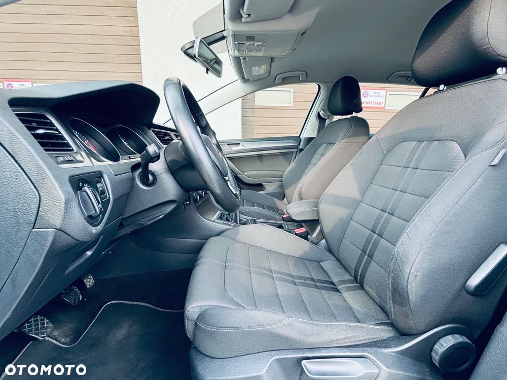 Volkswagen Golf 1.2 TSI BMT Trendline - 10