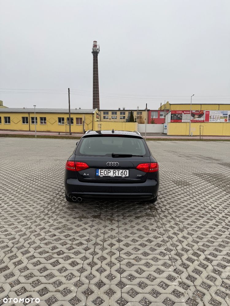 Audi A4 Avant 2.0 TDI - 11