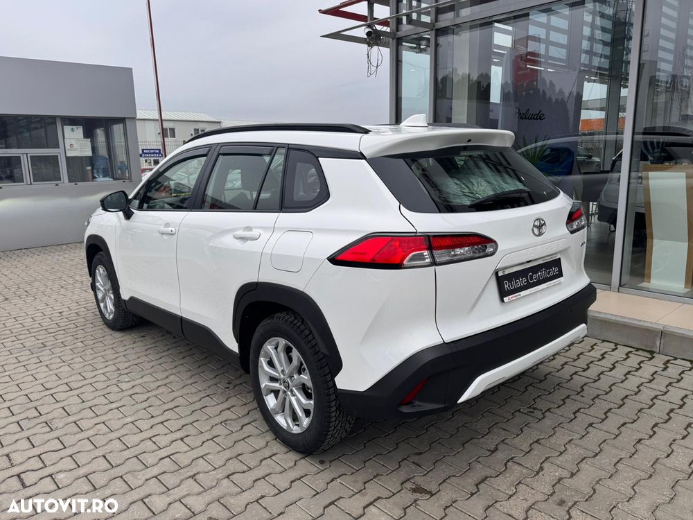 Toyota Corolla Cross - 11