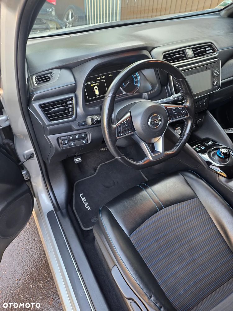 Nissan Leaf 40 kWh - 11