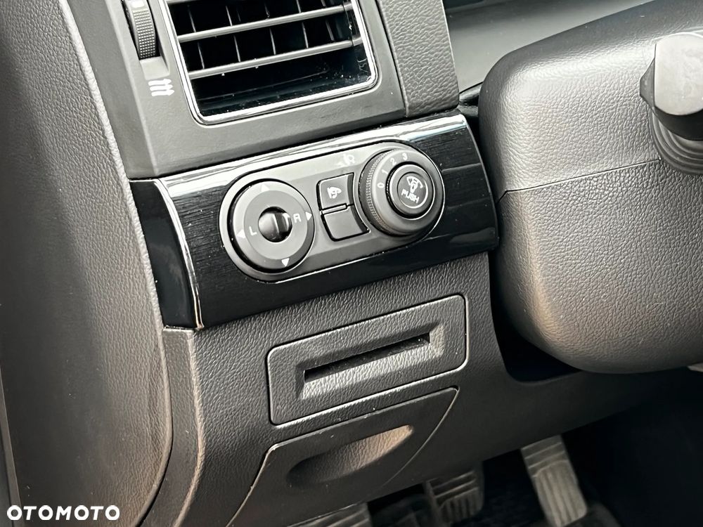 Chevrolet Captiva - 30