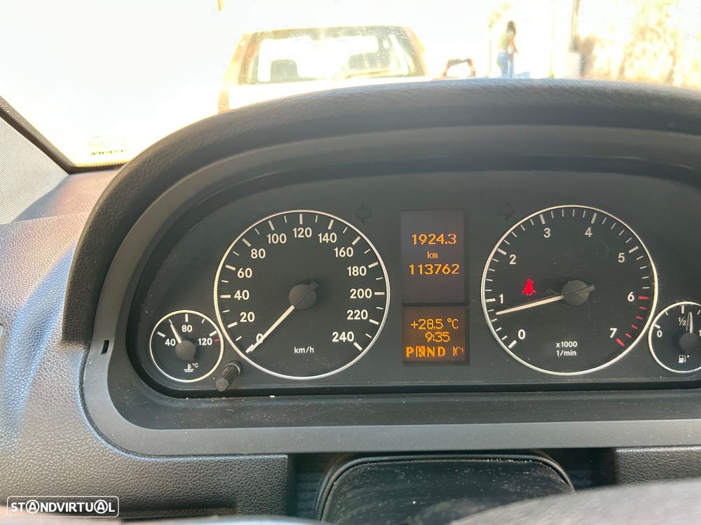 Mercedes-Benz A 150 Classic Automatic - 26