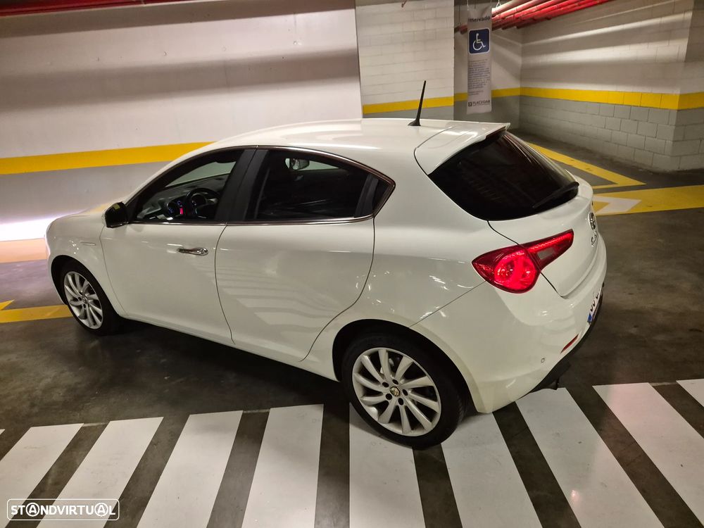 Alfa Romeo Giulietta 1.6 JTDm Impression - 14