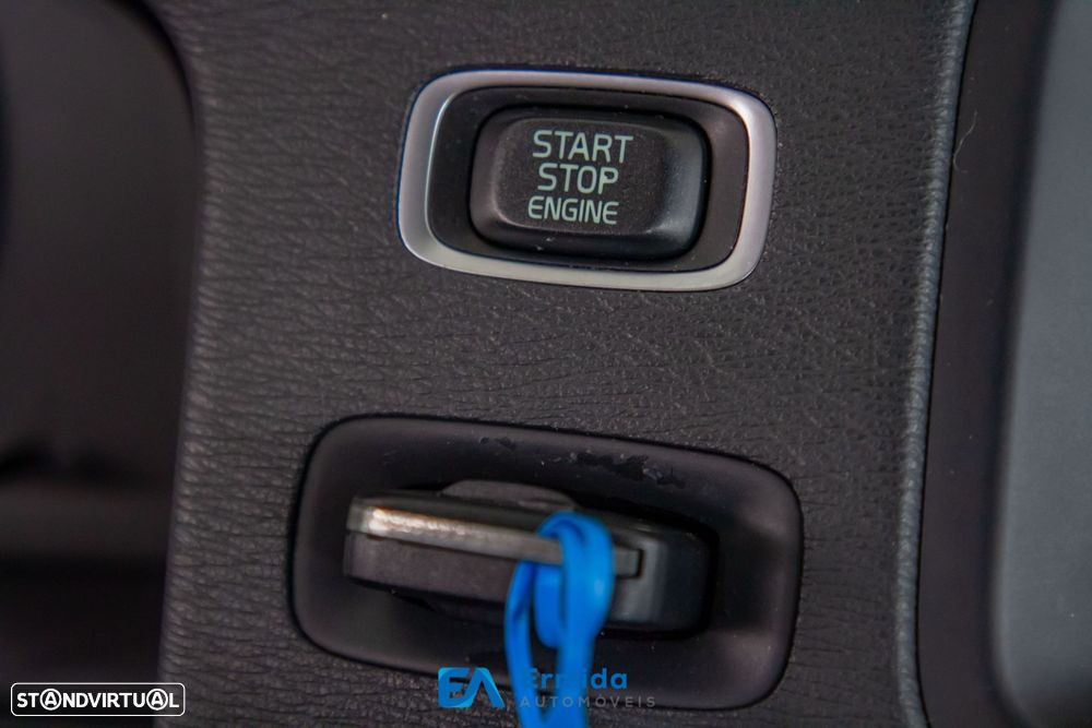 Volvo V60 2.0 D3 Momentum - 46