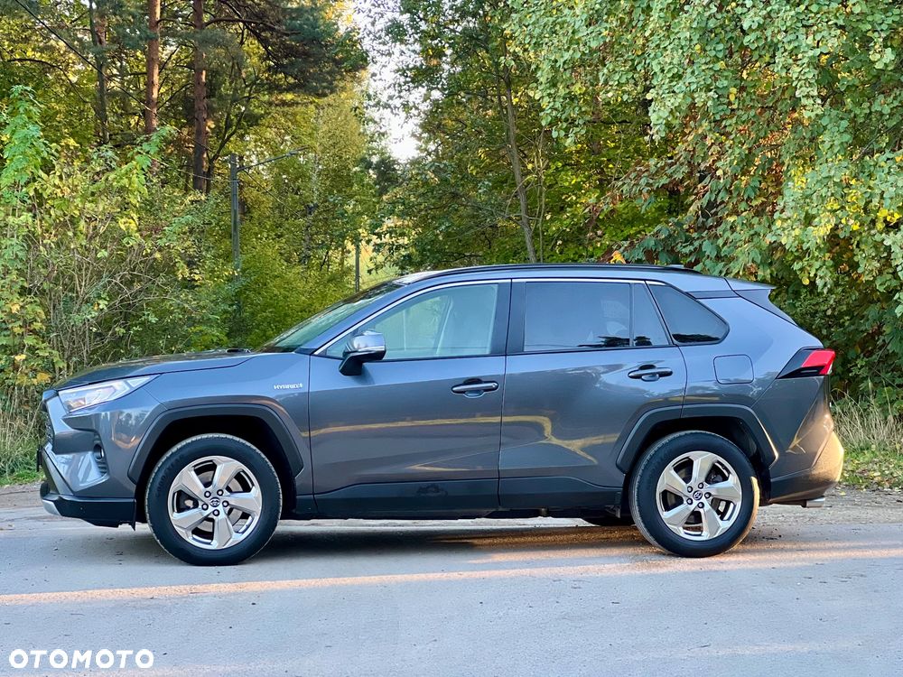 Toyota RAV4 - 16