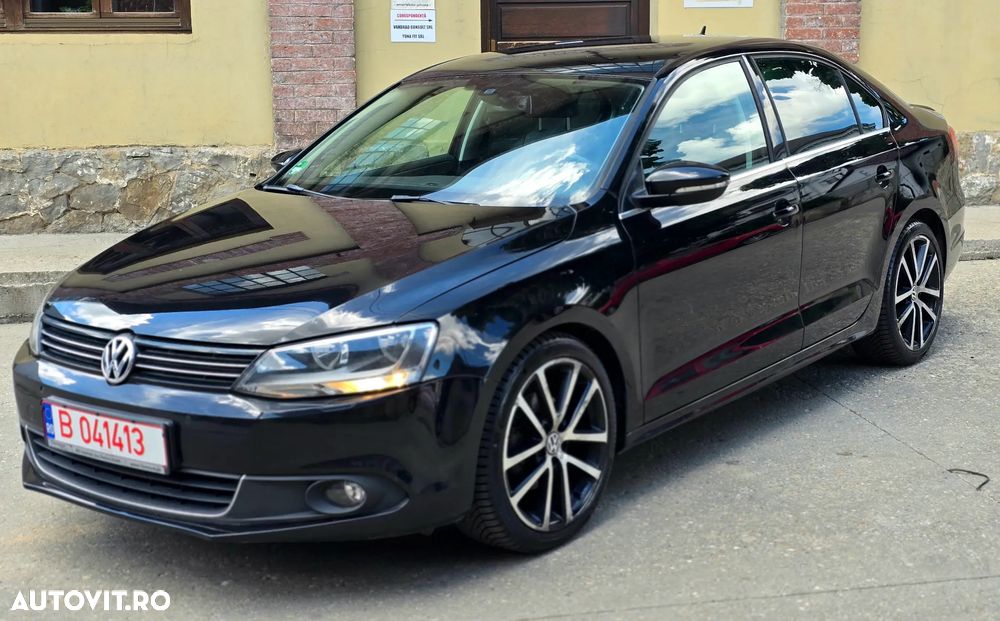 Volkswagen Jetta 1.4 TSI Highline - 1