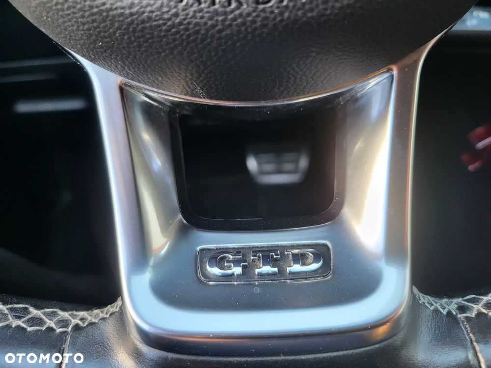 Volkswagen Golf GTD (BlueMotion Technology) DSG - 27