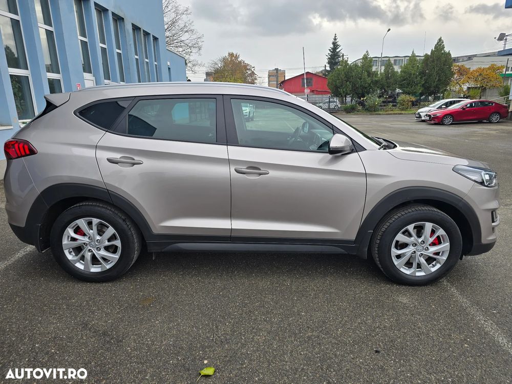 Hyundai Tucson 1.6 T-GDi 4WD 6MT Style - 4