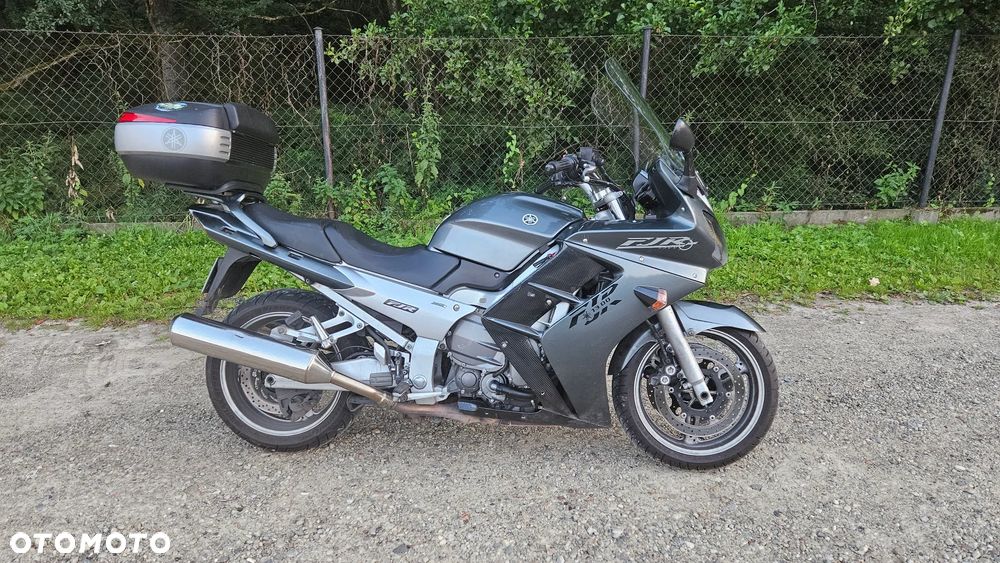 Yamaha FJR - 2