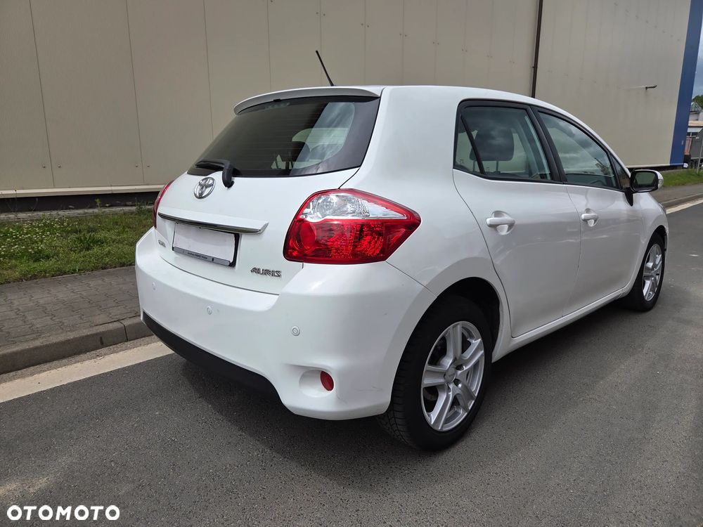 Toyota Auris 1.6 Dynamic - 5