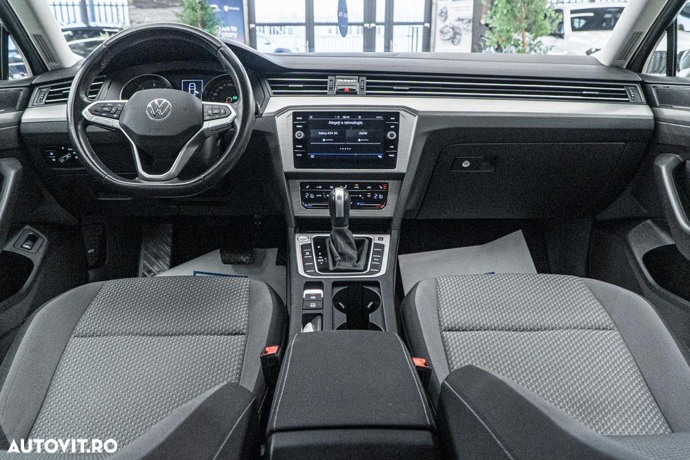 Volkswagen Passat 2.0 TDI DSG Comfortline - 36