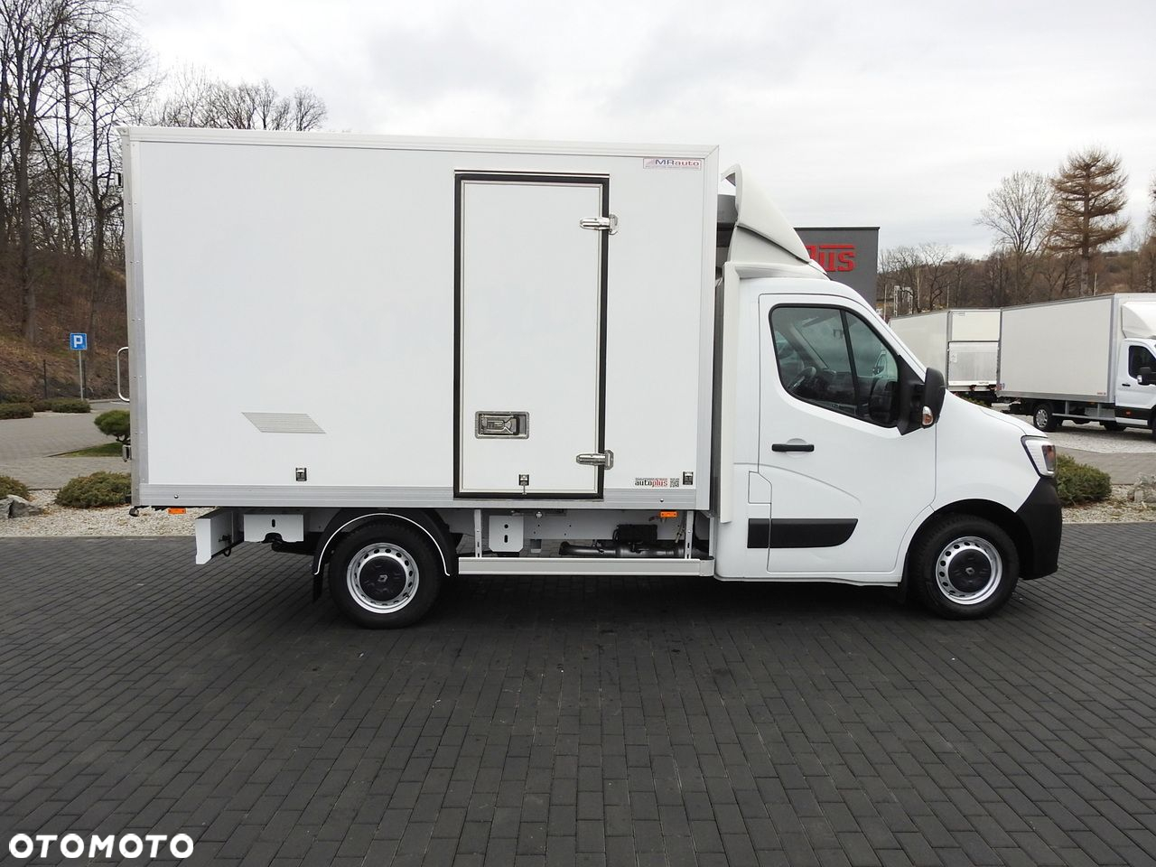 Renault MASTER  CHŁODNIA KONTENER 0*C LEDY KLIMATYZACJA  145KM - 8
