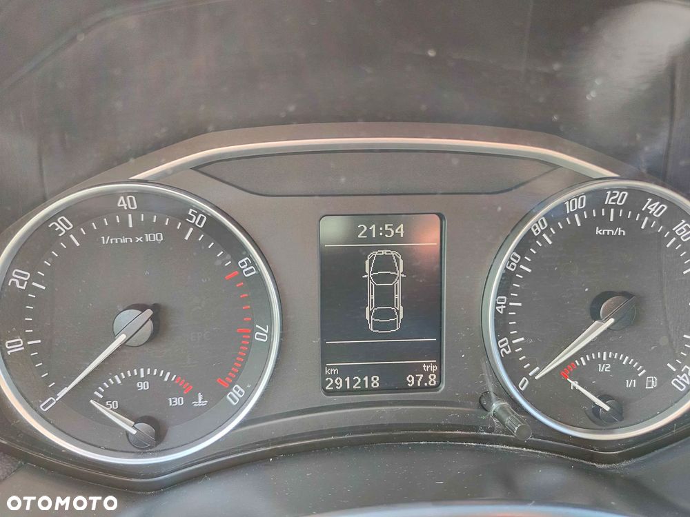 Skoda Octavia 1.4 TSI Ambiente - 6