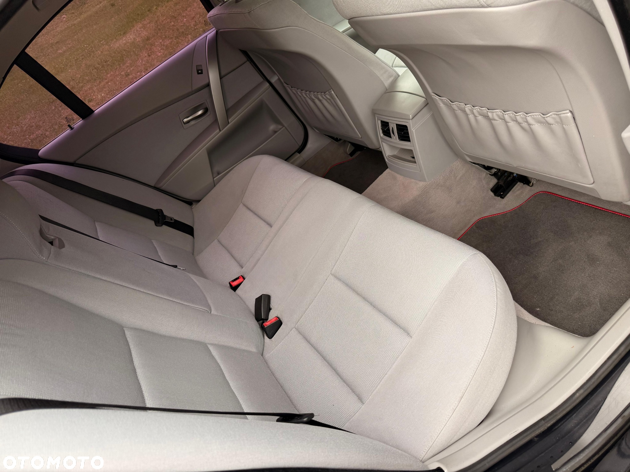 BMW Seria 5 520i - 7