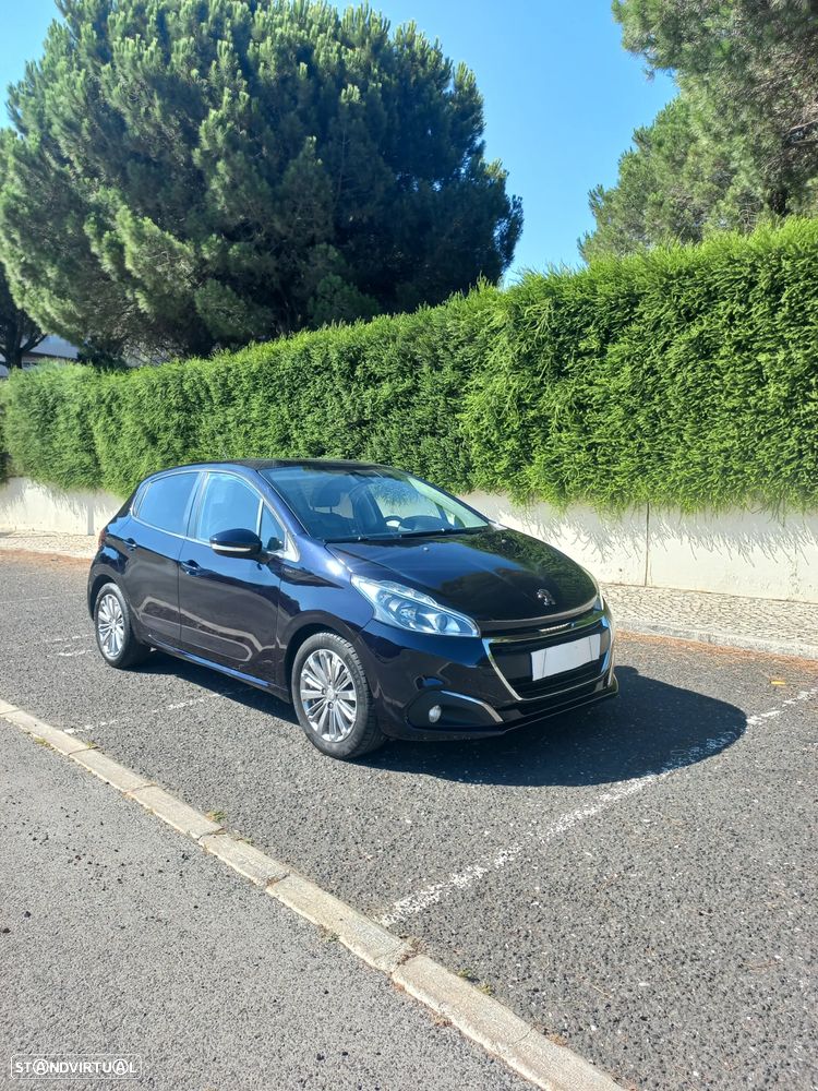 Peugeot 208 1.5 BlueHDi Signature - 5