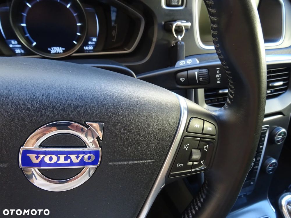 Volvo V40 D2 Momentum - 15