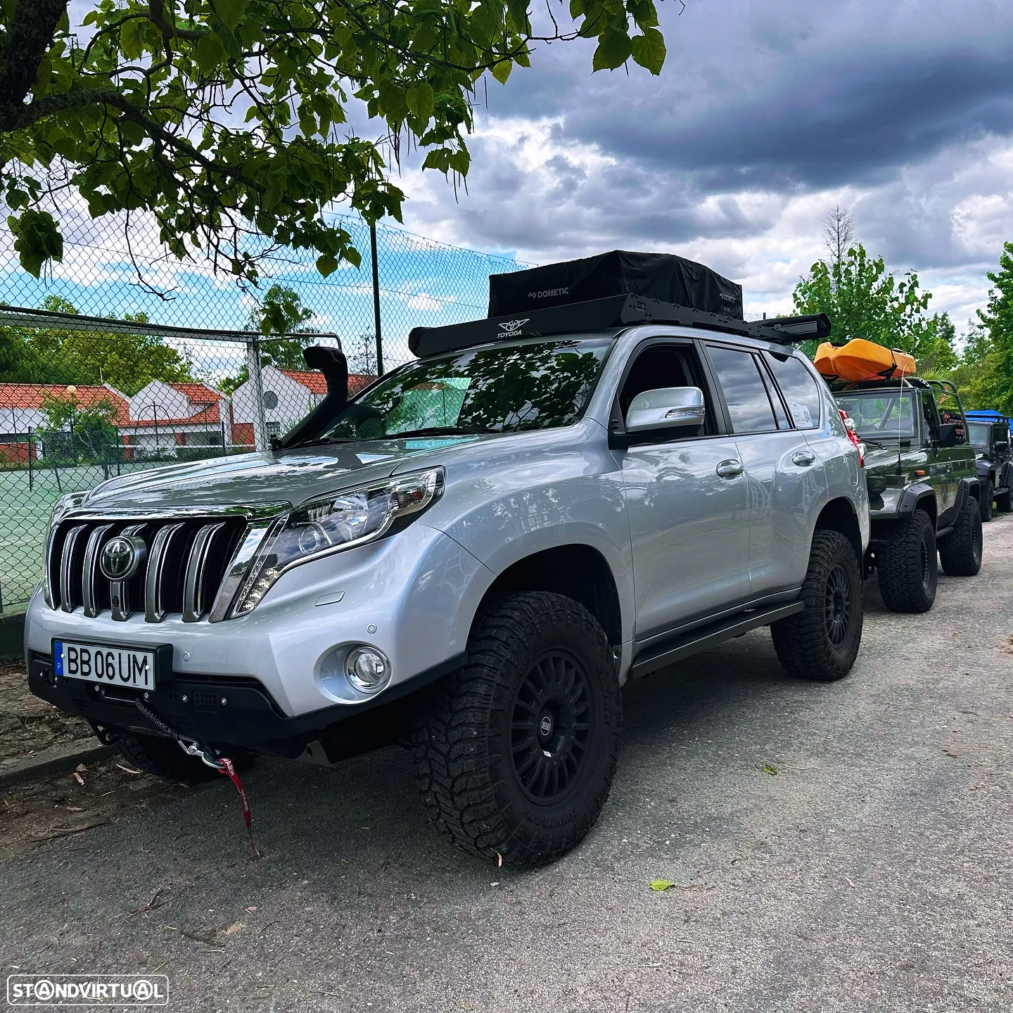 Toyota Land Cruiser Prado - 12