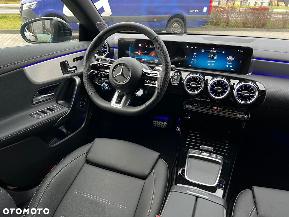 Mercedes-Benz CLA AMG 35 4-Matic 7G-DCT - 14