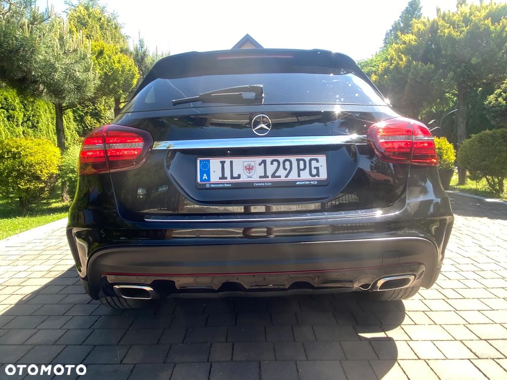 Mercedes-Benz GLA 200 AMG Line - 6