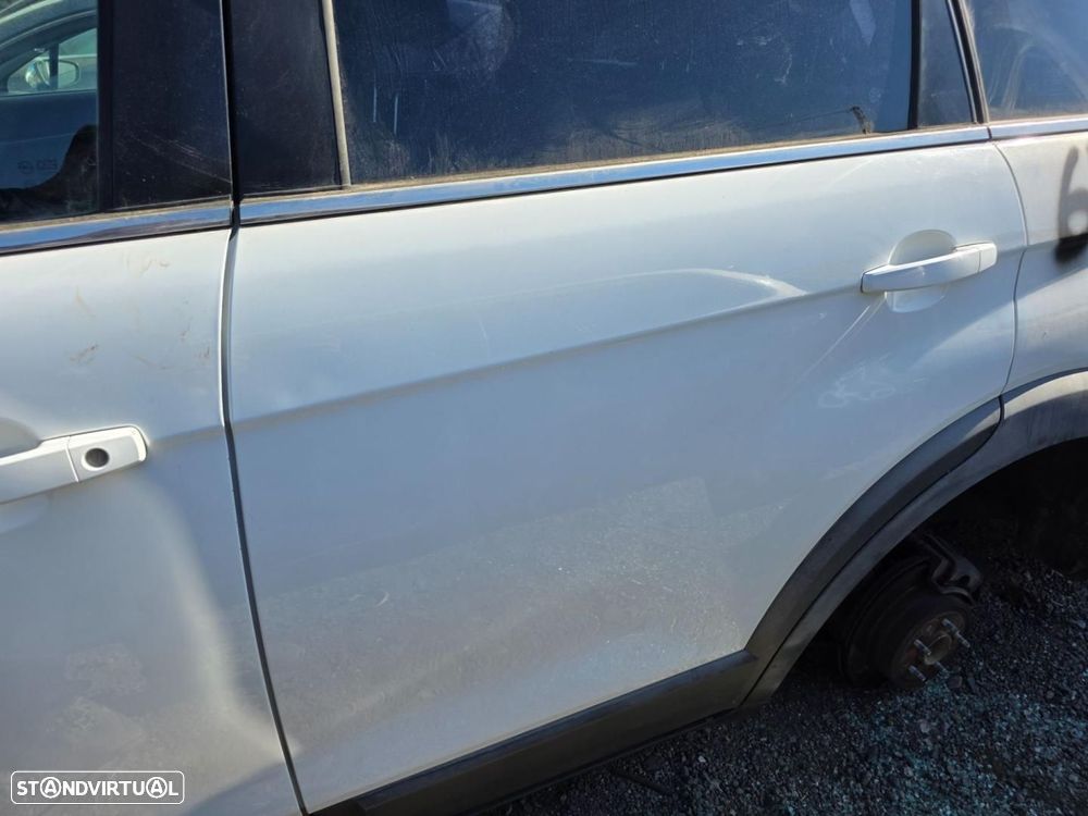 PORTA TRASEIRA ESQUERDA CHEVROLET CAPTIVA - 1