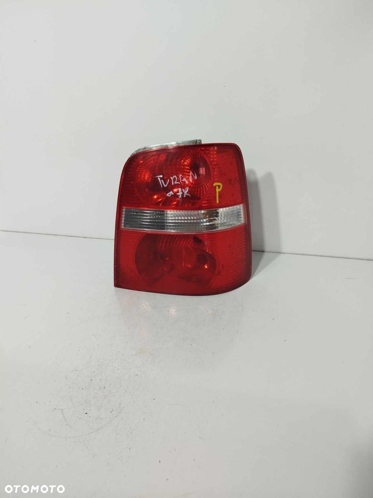LAMPA PRAWA TYLNA VW TOURAN I 04-10 - 6