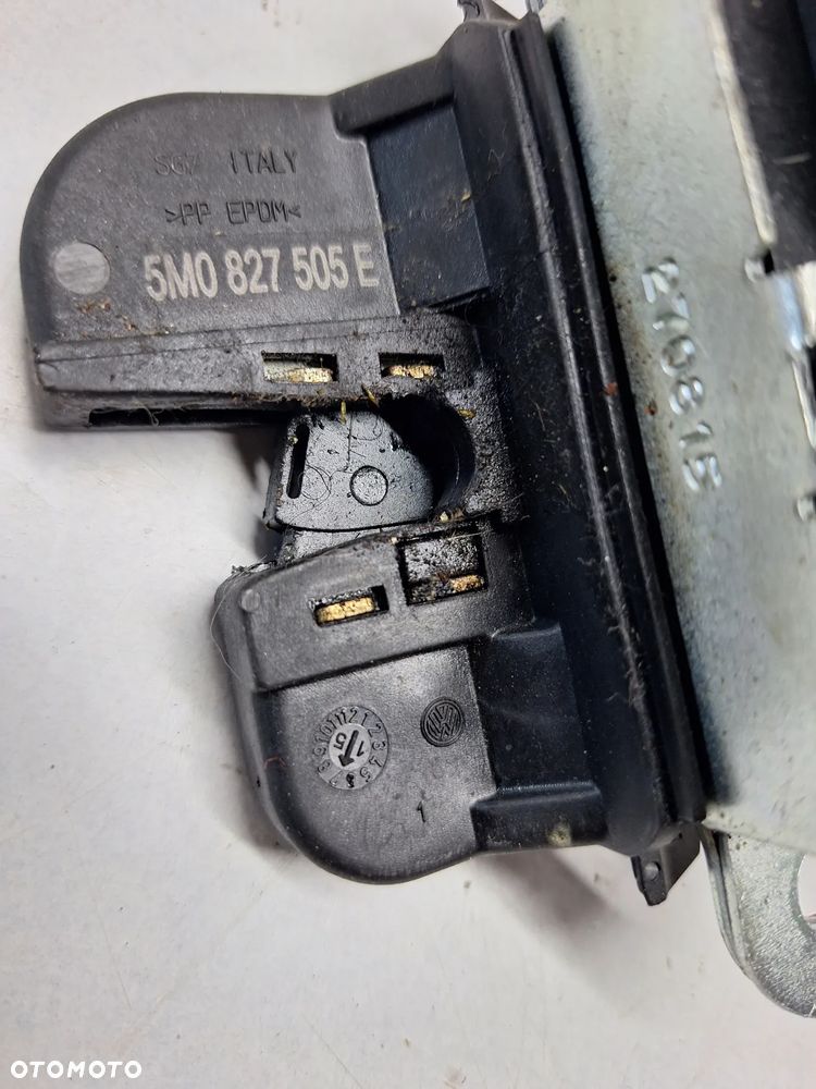 ZAMEK KLAPY BAGAŻNIKA 5M0827505E VW GOLF PLUS - 2