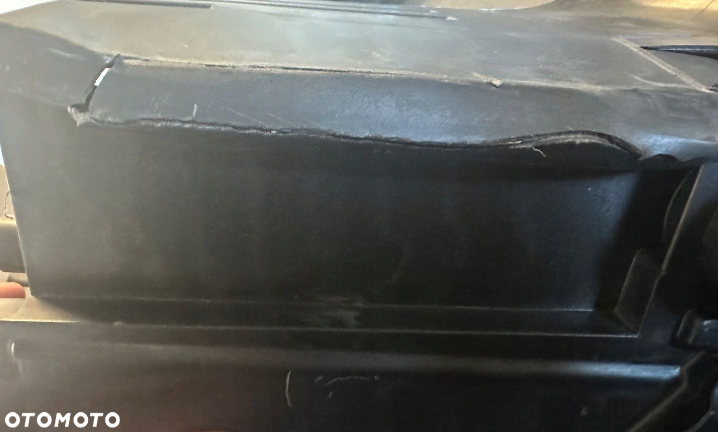 LAMPA lewy przód Opel Corsa F - 12