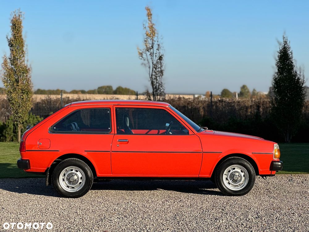 Mazda 323 - 11