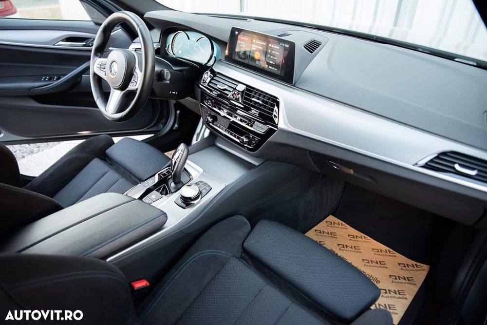 BMW Seria 5 530d xDrive AT - 22