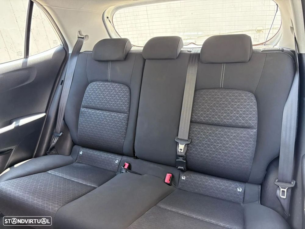 Kia Picanto 1.0 CVVT Urban - 44